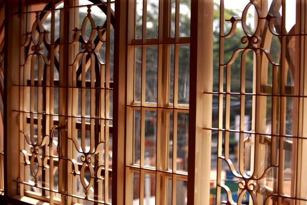 Metal Window Repair in Sebastian