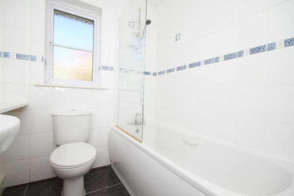 Cost of Shower Window Replacement in Sebastian